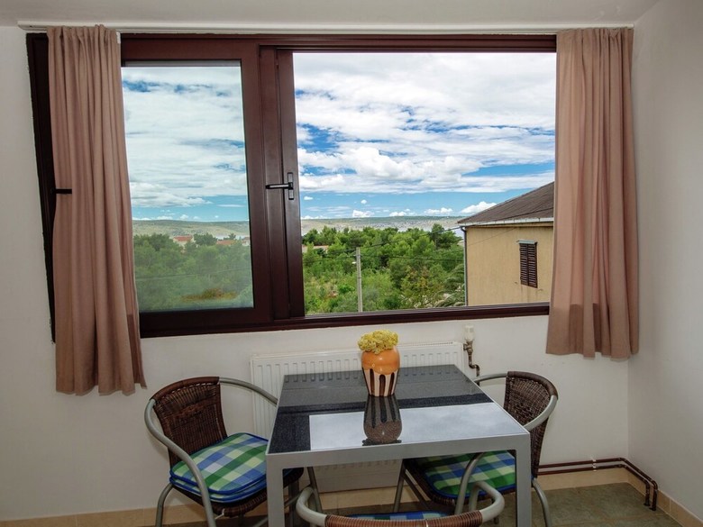 Apartment In Starigrad With Terrace, Garden, Bbq, Parking