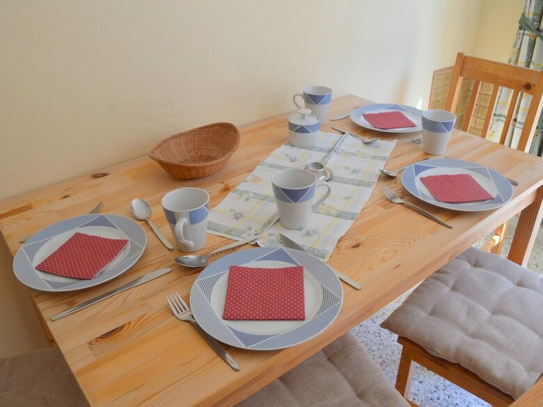 Cozy Apartment In Kerpen With Garden
