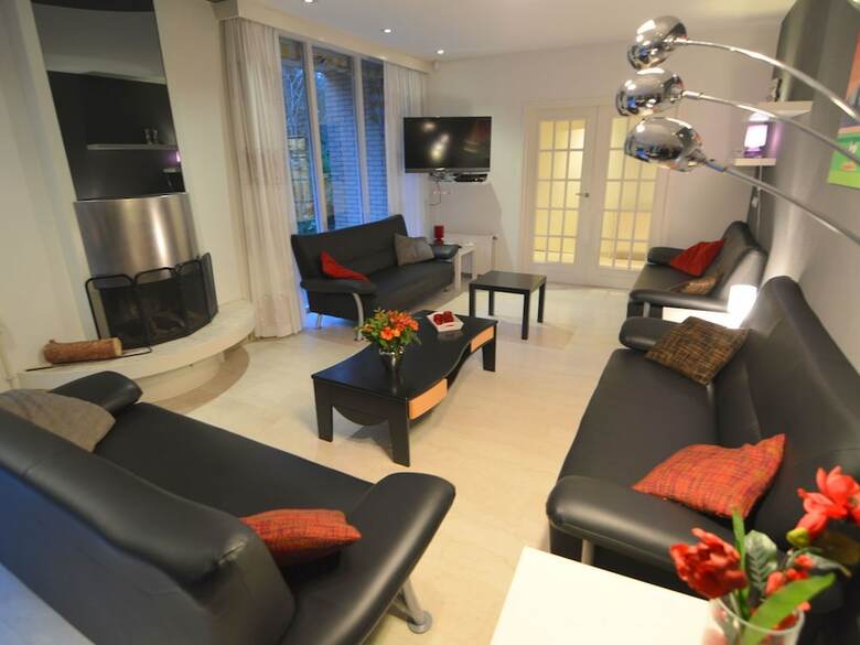 Quaint Villa In Doornspijk With Swimming Pool