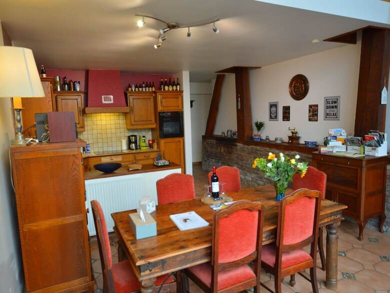 Charming And Spacious Cottage For Lovers, En For Walkers!
