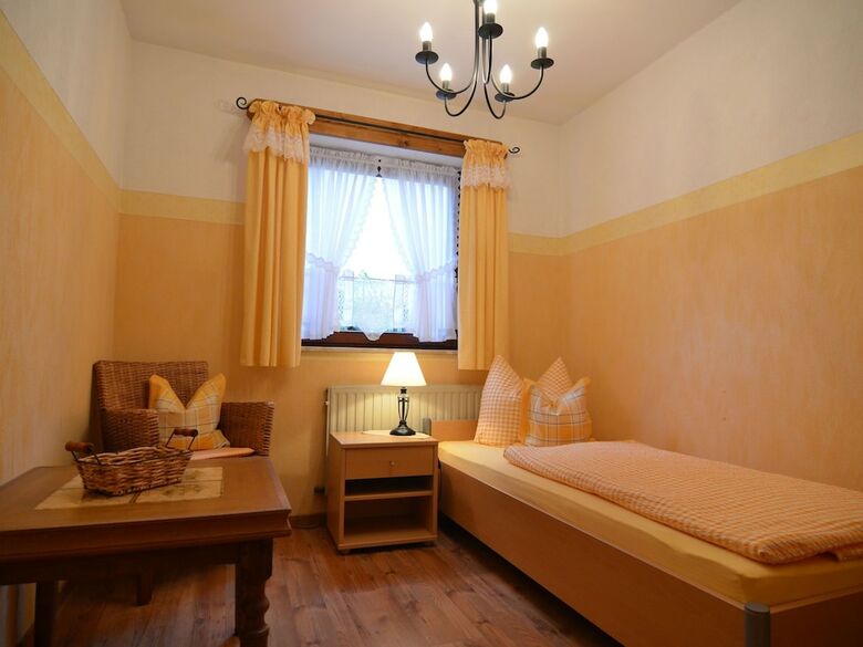 Quaint Apartment In Zeil Am Main With Terrace