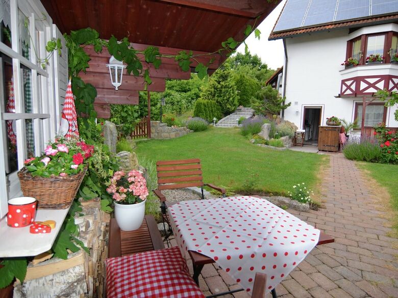 Quaint Apartment In Zeil Am Main With Terrace