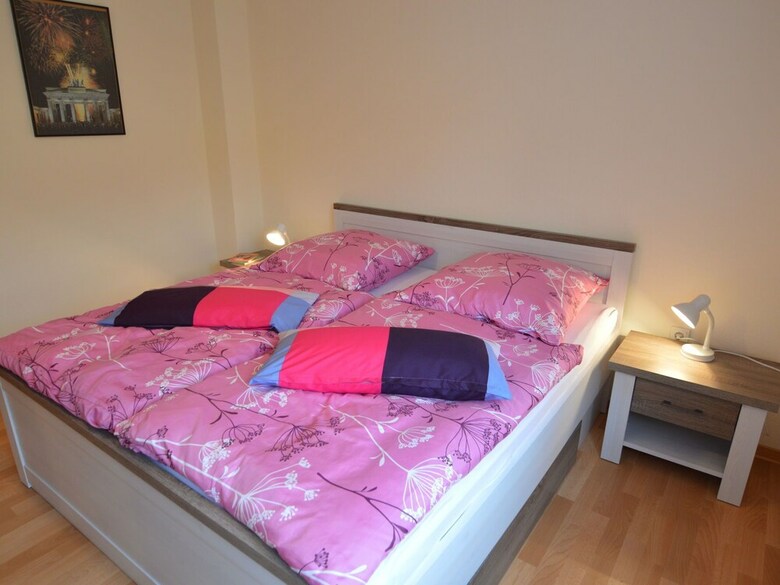 Spacious Holiday Home In Schillingen With Garden