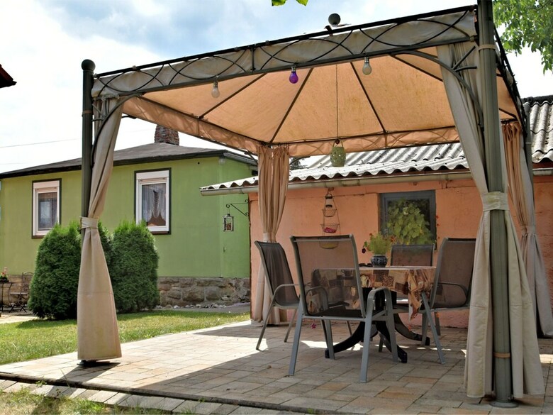 Cozy Holiday Home In Schwarzbach Thuringia With Garden
