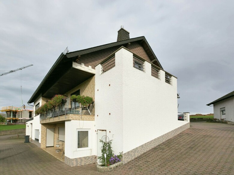 Modern, Fully Equipped Apartment With Beautiful Panoramic Views And Two Balconies