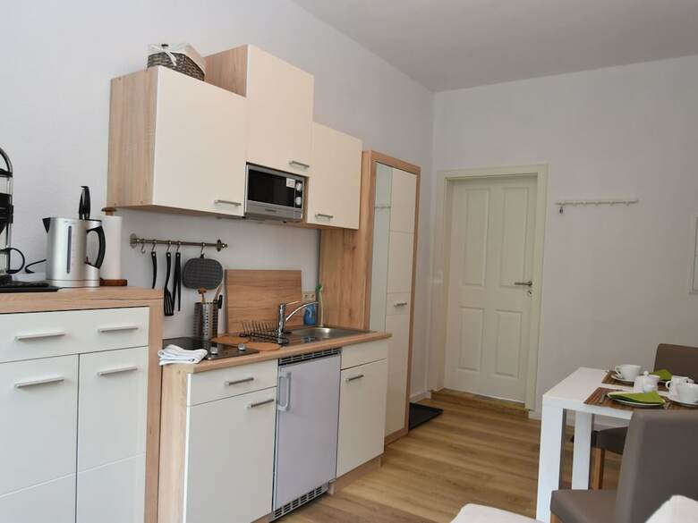 Heritage Apartment In Ilmenau With Garden