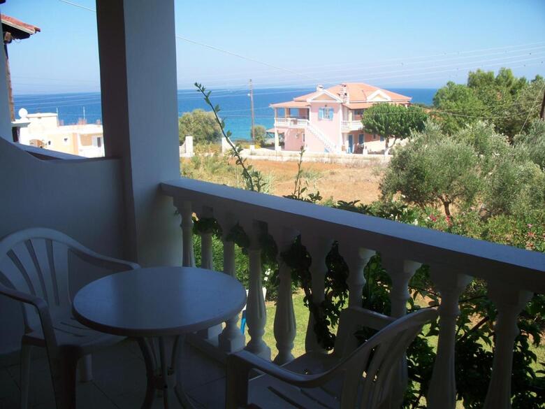Hotel Studios Petra
