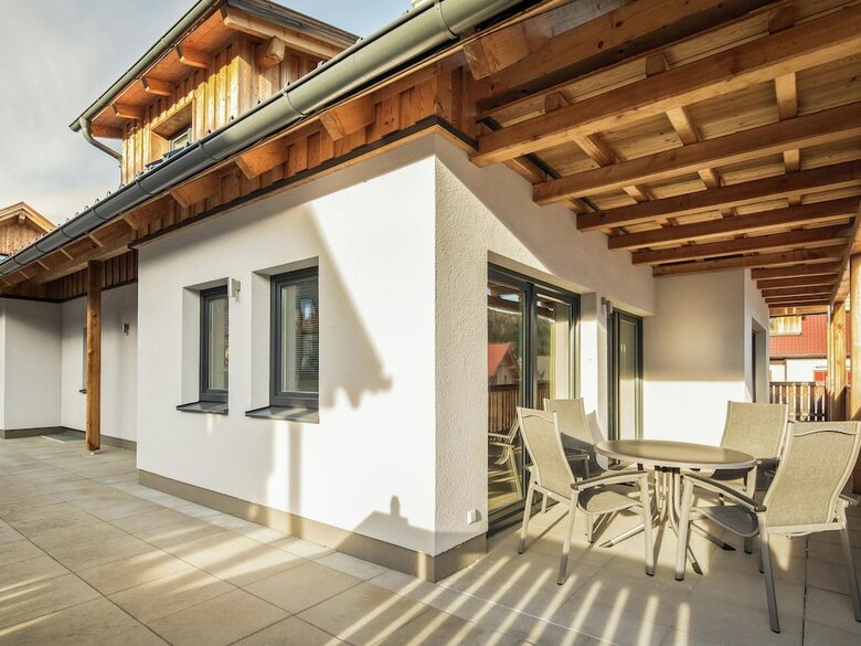 Charming Chalet In Mauterndorf With Sauna And Jacuzzi