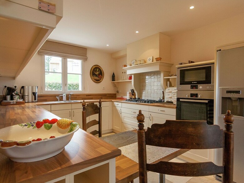 Spacious Luxury Villa With Private Heated Pool And Sauna At An Golf Course