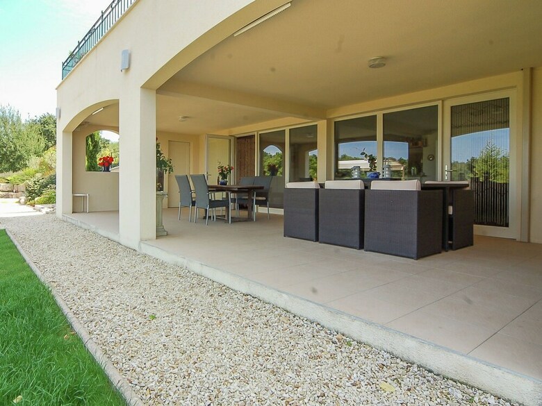 Spacious Luxury Villa With Private Heated Pool And Sauna At An Golf Course