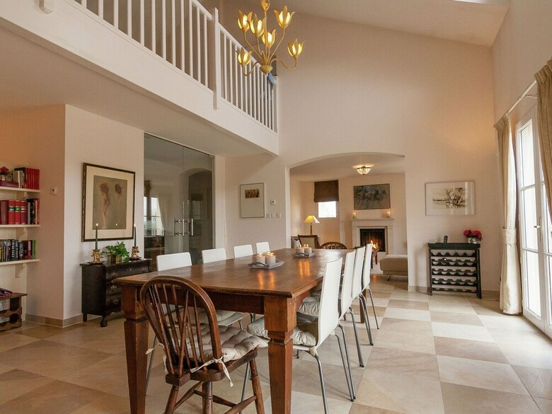 Spacious Luxury Villa With Private Heated Pool And Sauna At An Golf Course