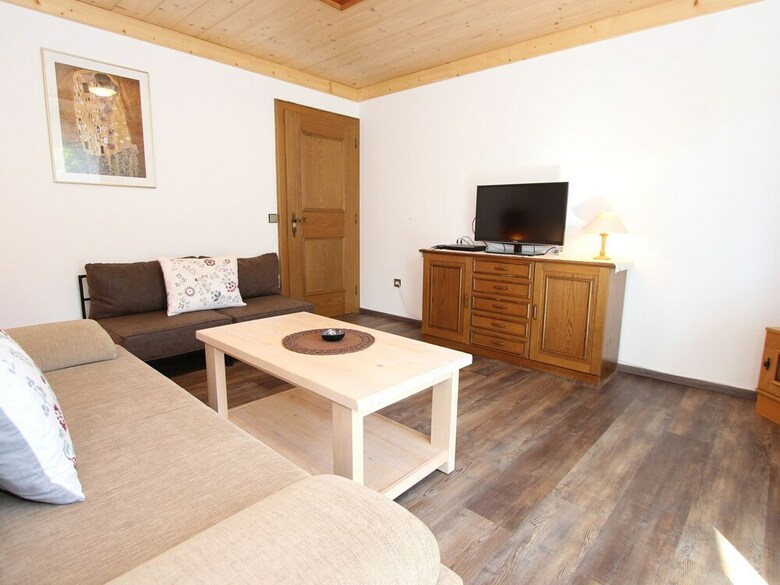 Cosy Apartment In M�hlbach With Balcony