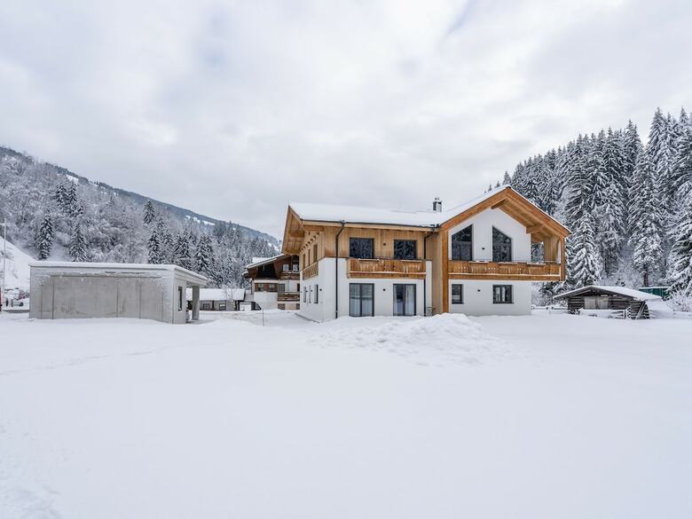 Luxury Chalet In Saalbach-hinterglemm With Sauna