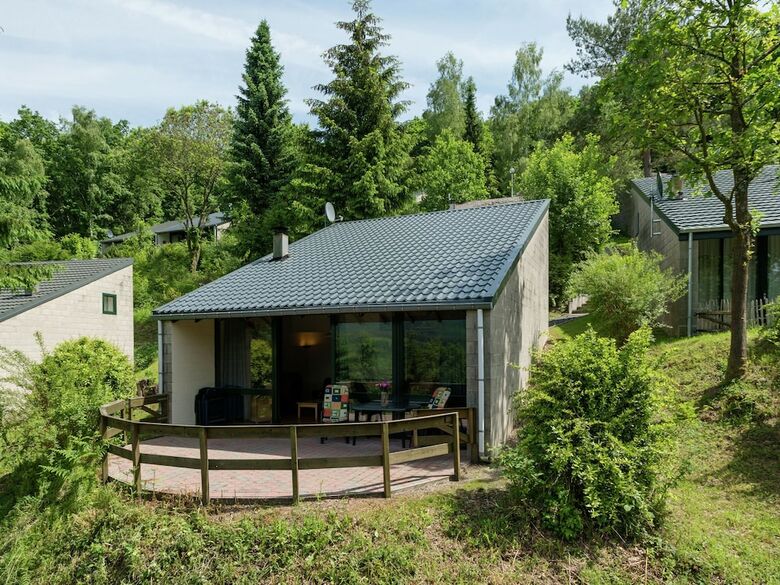 Modern Holiday Home In Stavelot With Stunning Views