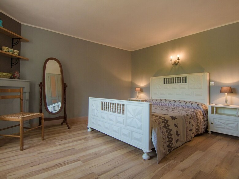 Cosy Holiday Home With All Modern Comforts, Set On A Hill With Nice Views