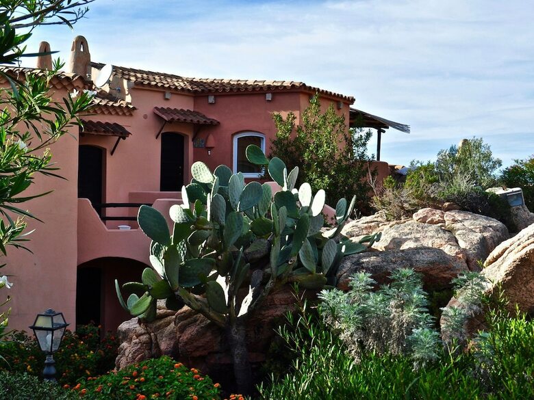 Luxurious Holiday Home In Sardinia, Italy