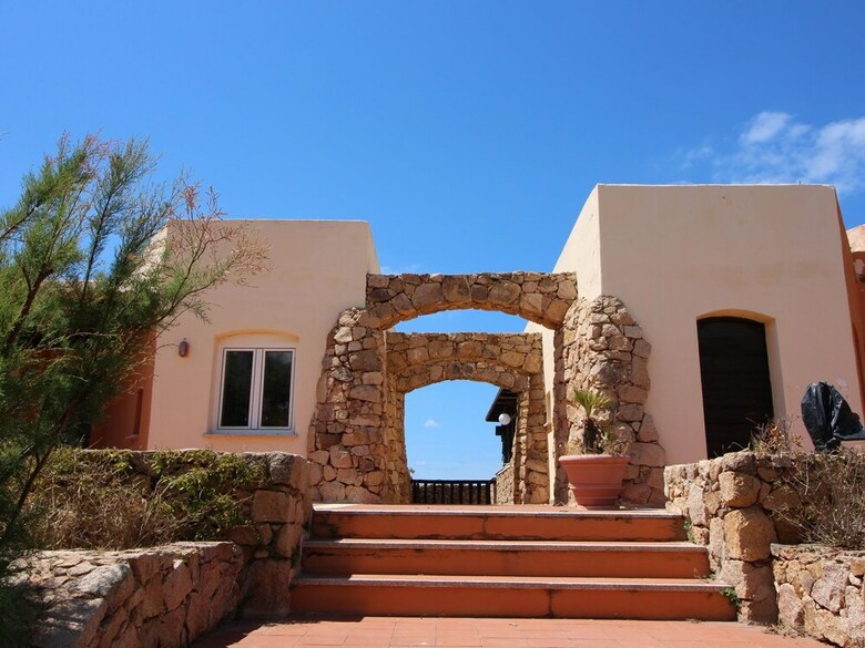 Luxurious Holiday Home In Sardinia, Italy