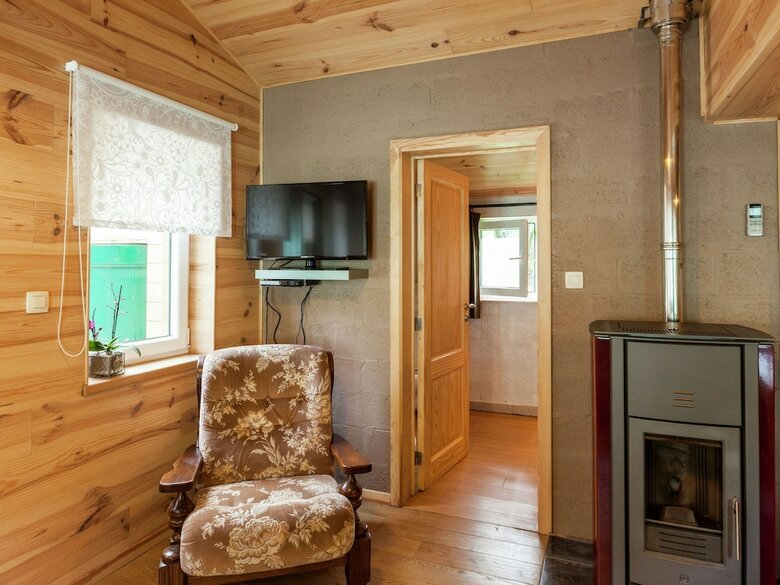 Cosy Chalet In Bomal-sur-ourthe With Terrace