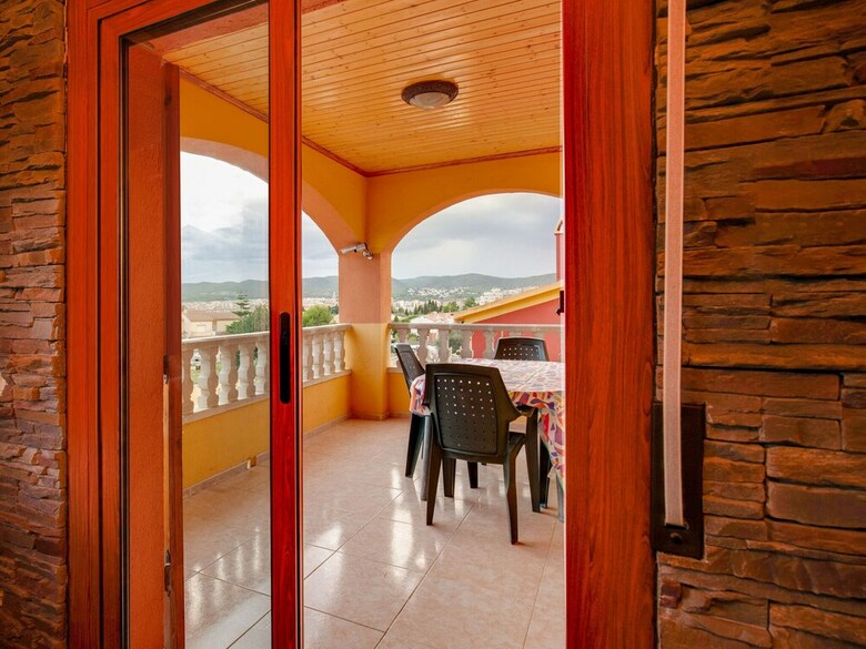Luxurious Holiday Home In Vendrell With Swimming Pool
