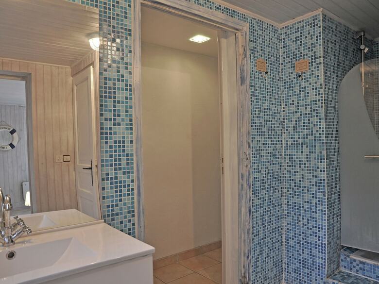 Peaceful Villa Near Fr�jus Beach With Private Pool