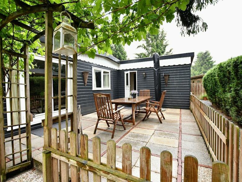 Pleasant Chalet With A Beautiful Private Garden Featuring Two Terraces
