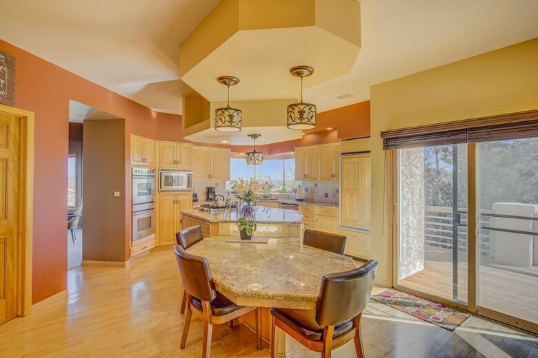 Apartamentos Skyway-extravagant & Luxury Views W/deck & Bar