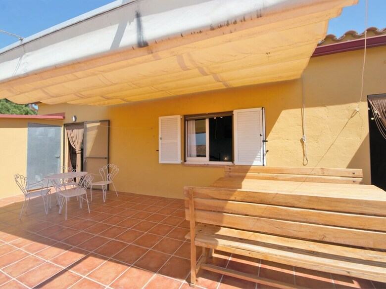 Luxurious Cottage In Vila-sacra With Terrace