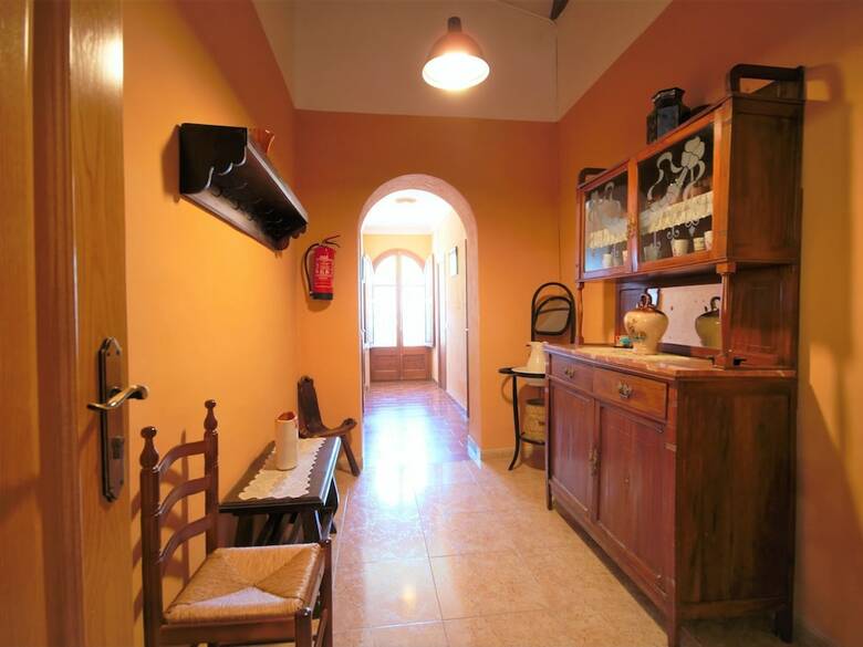 Luxurious Cottage In Vila-sacra With Terrace
