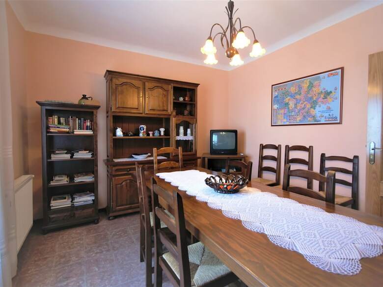 Luxurious Cottage In Vila-sacra With Terrace