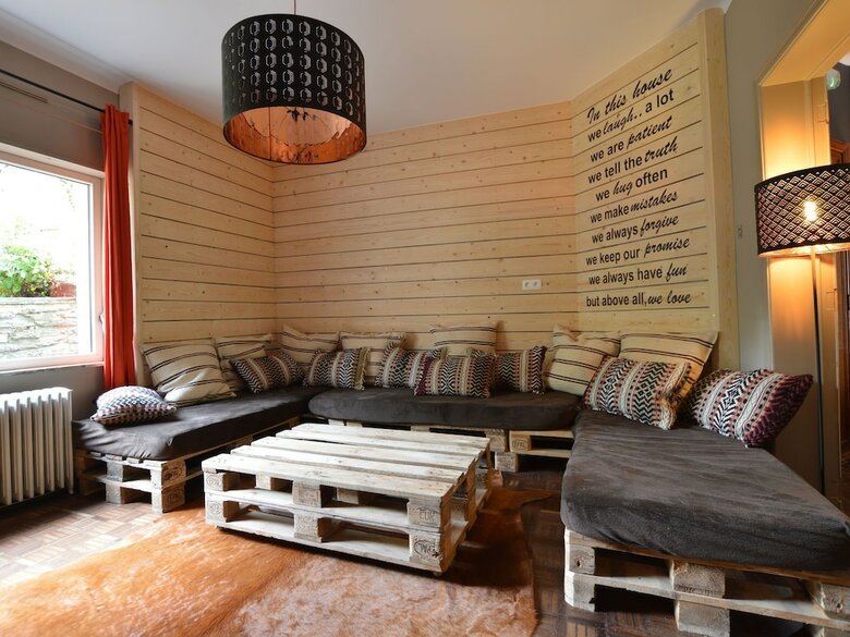 Beautiful Group House With Large Garden And 2 Terraces