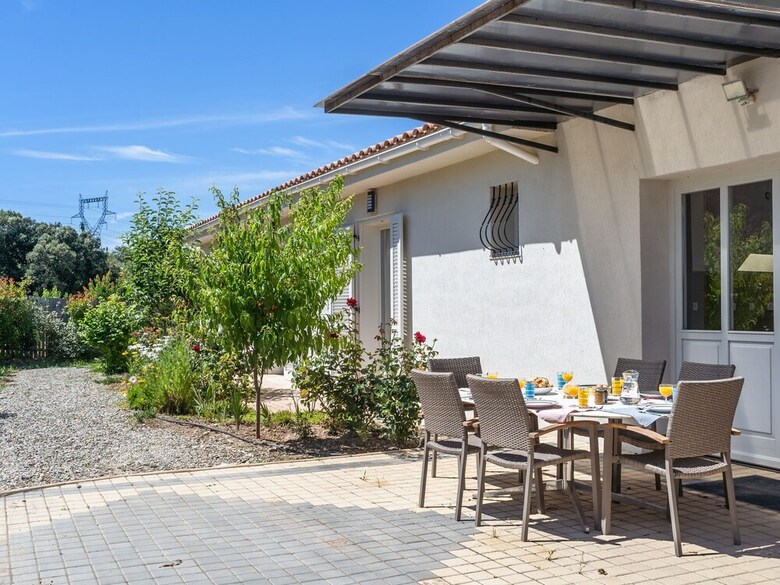 Luxury Villa With Private Swimming Pool In Oupia