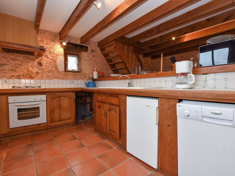 Lovely Holiday Home In Biron With Swimming Pool