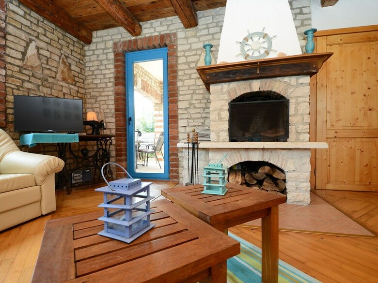 Lovely Villa In Ka?telir Croatia With Private Pool