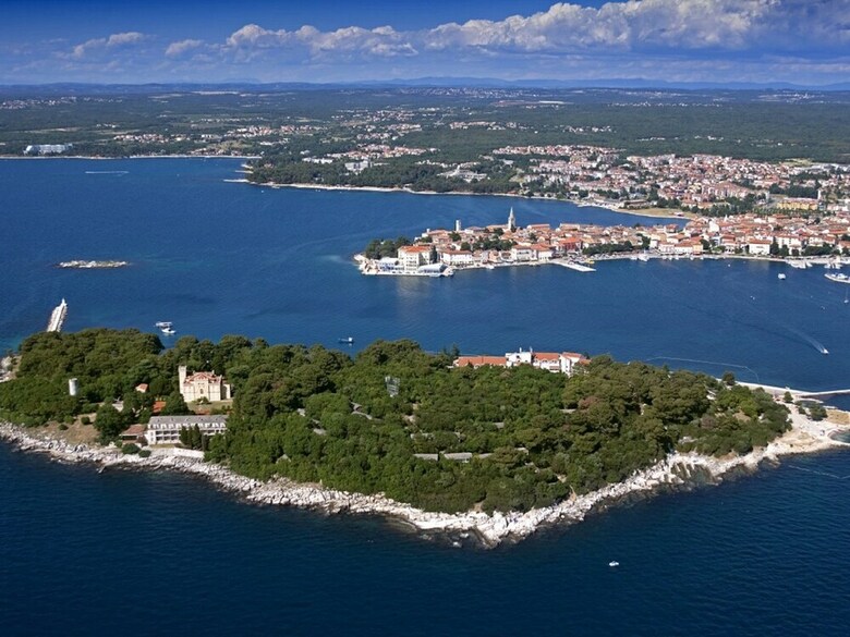 Lovely Villa In Ka?telir Croatia With Private Pool