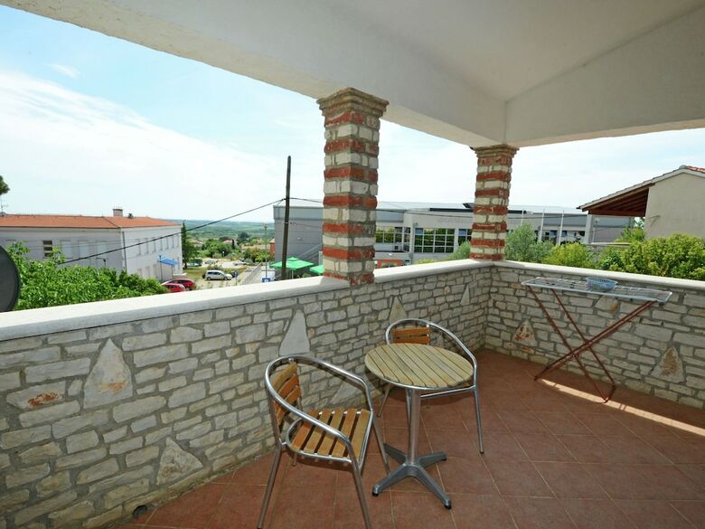 Lovely Villa In Ka?telir Croatia With Private Pool