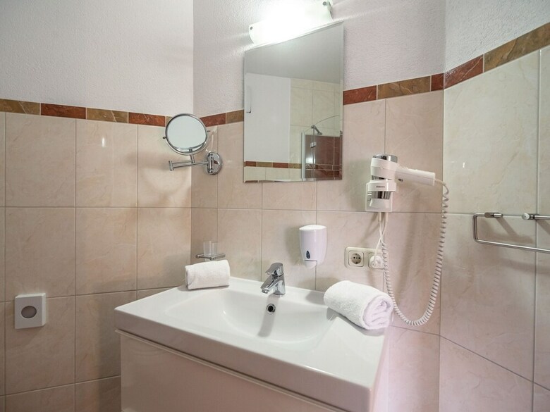 Spacious Apartment In Ellmau With Private Terrace