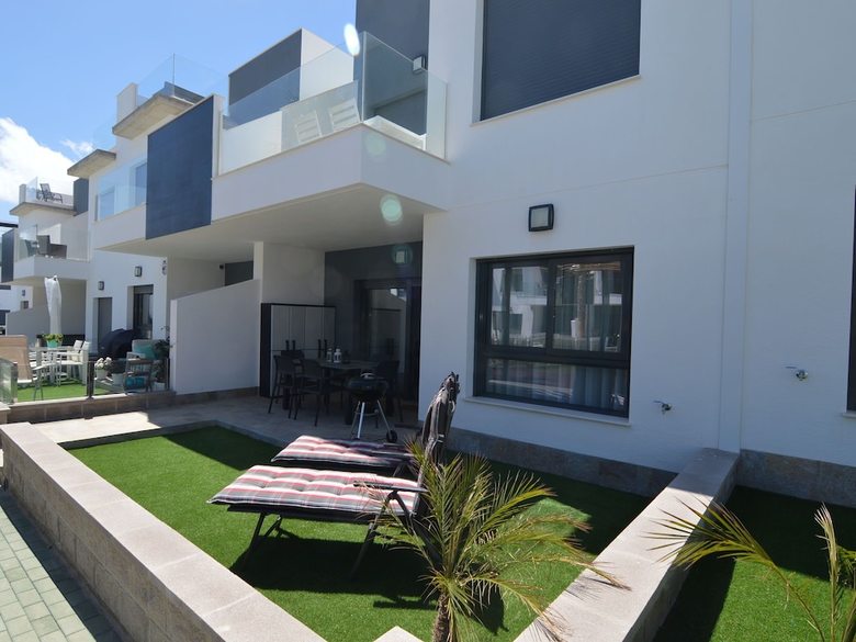 Nifty Apartment In Valencia With Swimming Pool