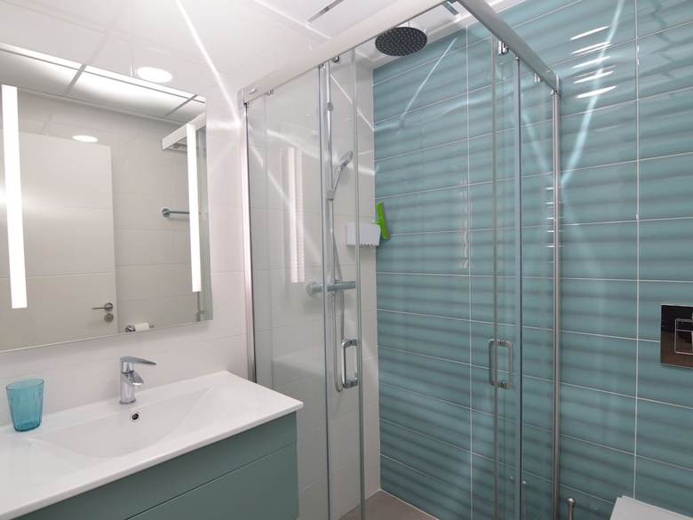 Nifty Apartment In Valencia With Swimming Pool