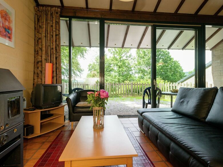 A Pleasant Cottage In A Small Holiday Park