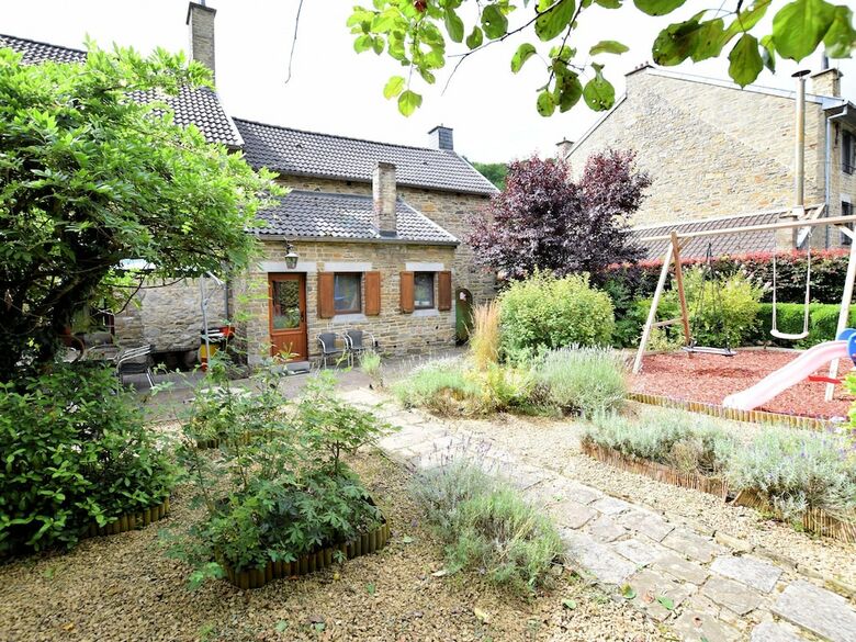 Rustic Holiday Home With Sauna, Terrace And Garden
