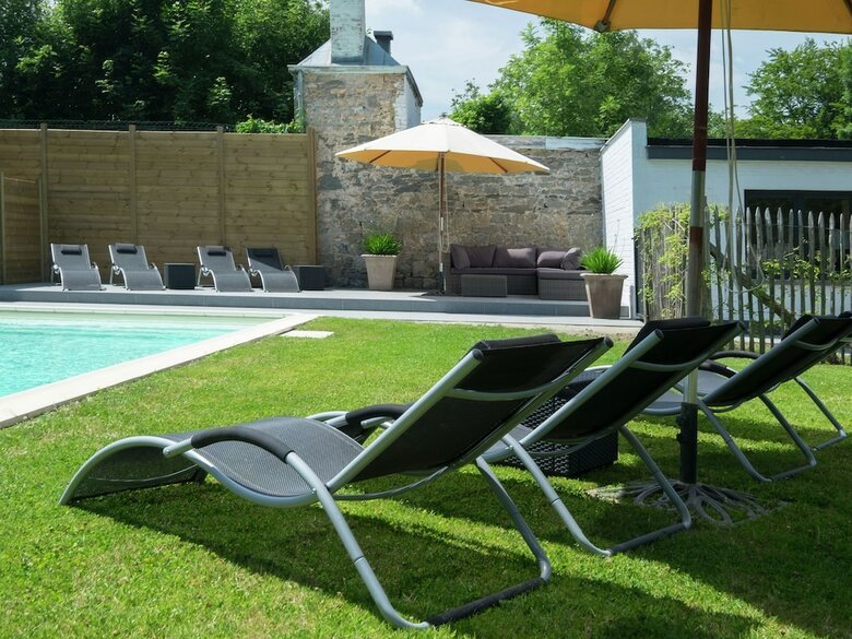 Modern Mansion In Hasti�re-par-del� With Private Pool