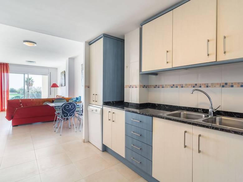 Comfortable Apartment At Only 100 Metres From The Sea