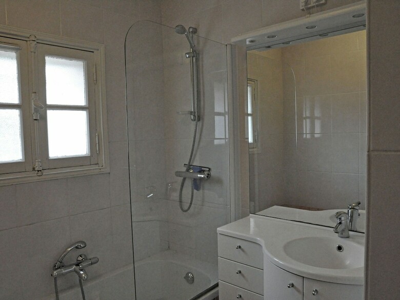 Villa With Guest Accommodation And Heated Pool In Sainte Maxime