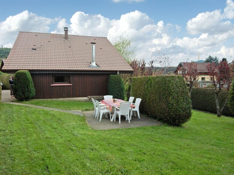 Large And Cosy Chalet, Beautiful Surroundings