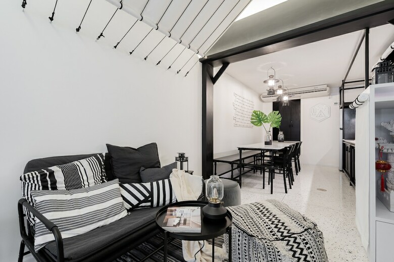 Hostal S'nap Hostel