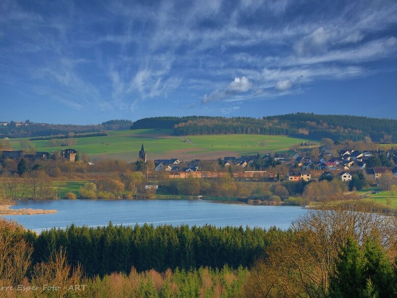 Spacious Holiday Home In Ulmen With Garden