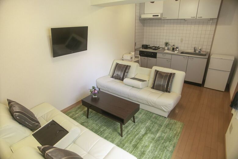 Shinsaibashi-house B