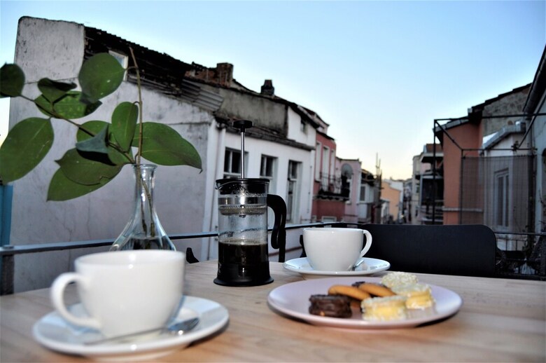 Rooftop Balat Rooms And Apartments Vodina