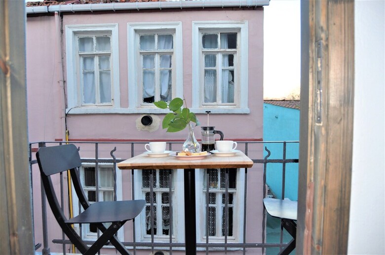 Rooftop Balat Rooms And Apartments Vodina