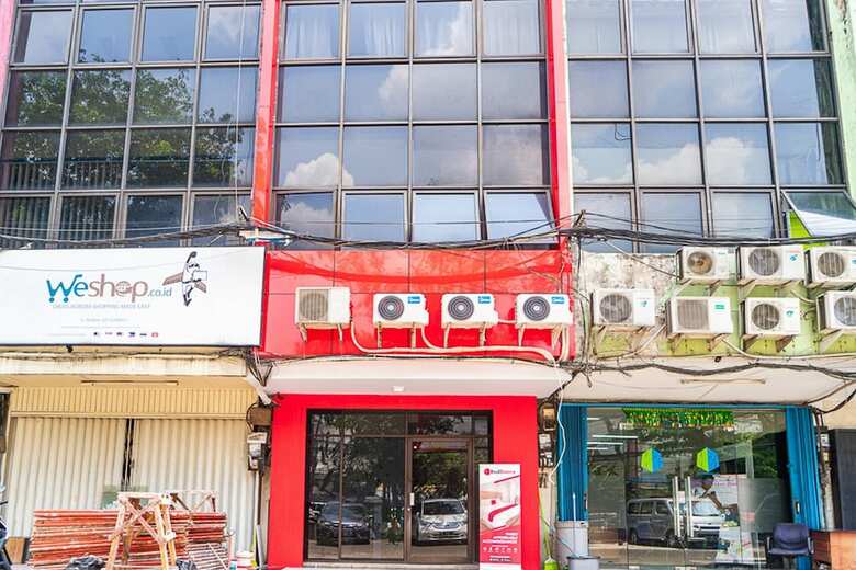 Hotel Reddoorz Near Pecenongan 2